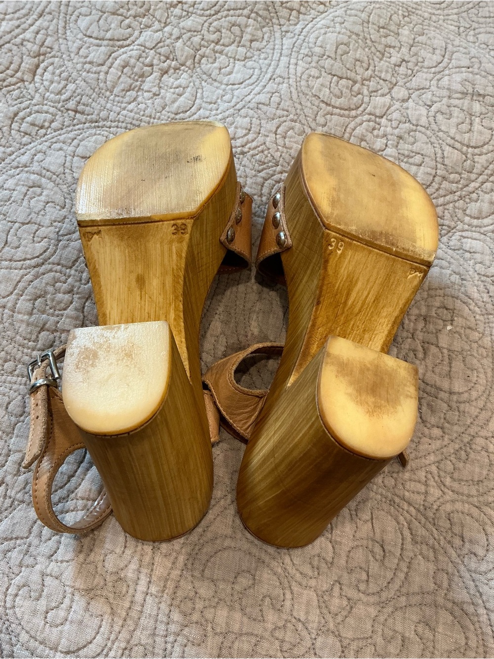 Steve Madden Tan Platform Sandals with Ankle Strap - Picture 7 of 7